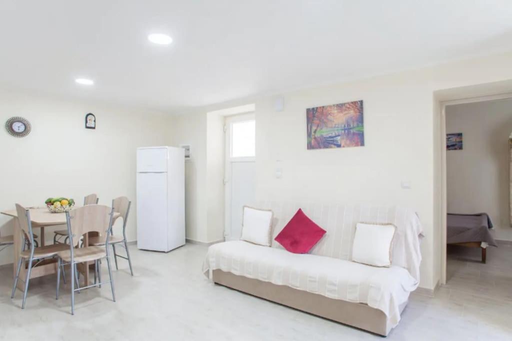 Newly Reconstructed Flat 107Sqm! Lägenhet Chania  Exteriör bild